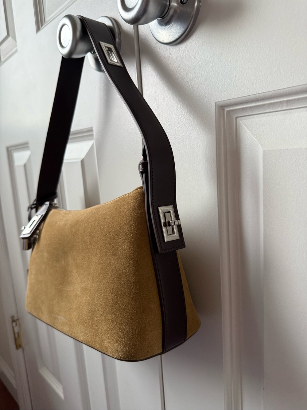 VERAFIED Suede Hobo Bag in Gold - Picture 3 of 7